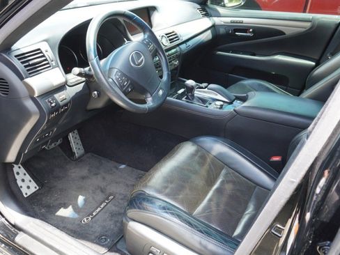 Used 2016 Lexus LS 460 w/ F Sport Package RWD image 7