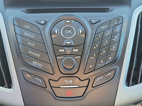 Used 2012 Ford Focus SE FWD image 26