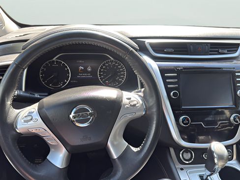 Used 2016 Nissan Murano Platinum AWD/4WD image 9