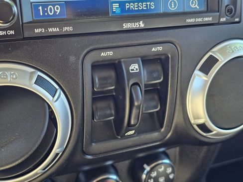 Used 2011 Jeep Wrangler Unlimited Sahara w/ Dual Top Group image 29