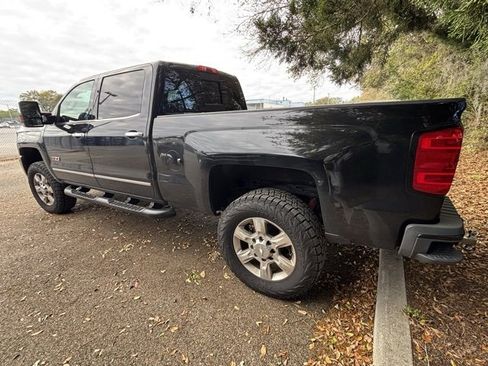 Used 2018 Chevrolet Silverado 2500 LTZ w/ Duramax Plus Package image 4