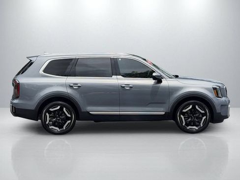 Certified 2024 Kia Telluride EX w/ EX Captain's Chair Package FWD image 8