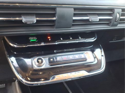 Used 2023 Lincoln Corsair FWD image 16