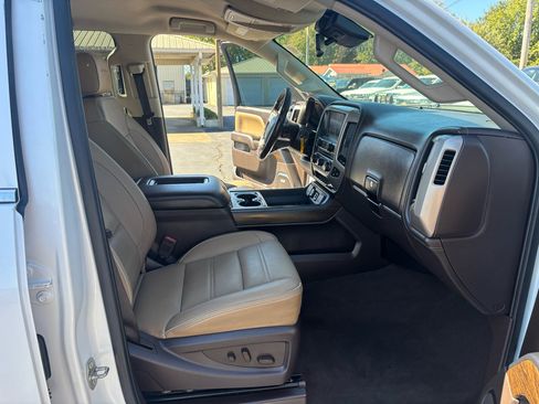 Used 2019 GMC Sierra 3500 Denali w/ Duramax Plus Package image 15