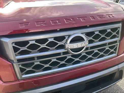 Used 2023 Nissan Frontier SV w/ SV Convenience Package image 25