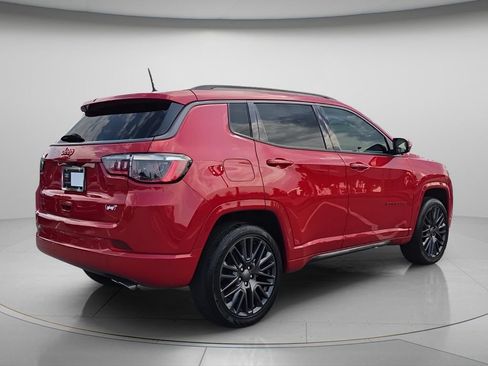 Used 2022 Jeep Compass Limited AWD/4WD image 7