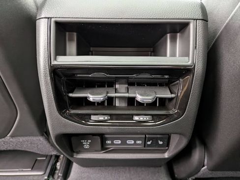 New 2026 Jeep Grand Cherokee Limited AWD/4WD image 23