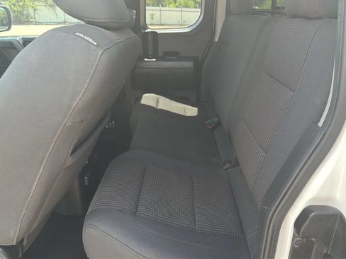 Used 2014 Nissan Titan SV w/ SV Value Truck Package AWD/4WD image 22