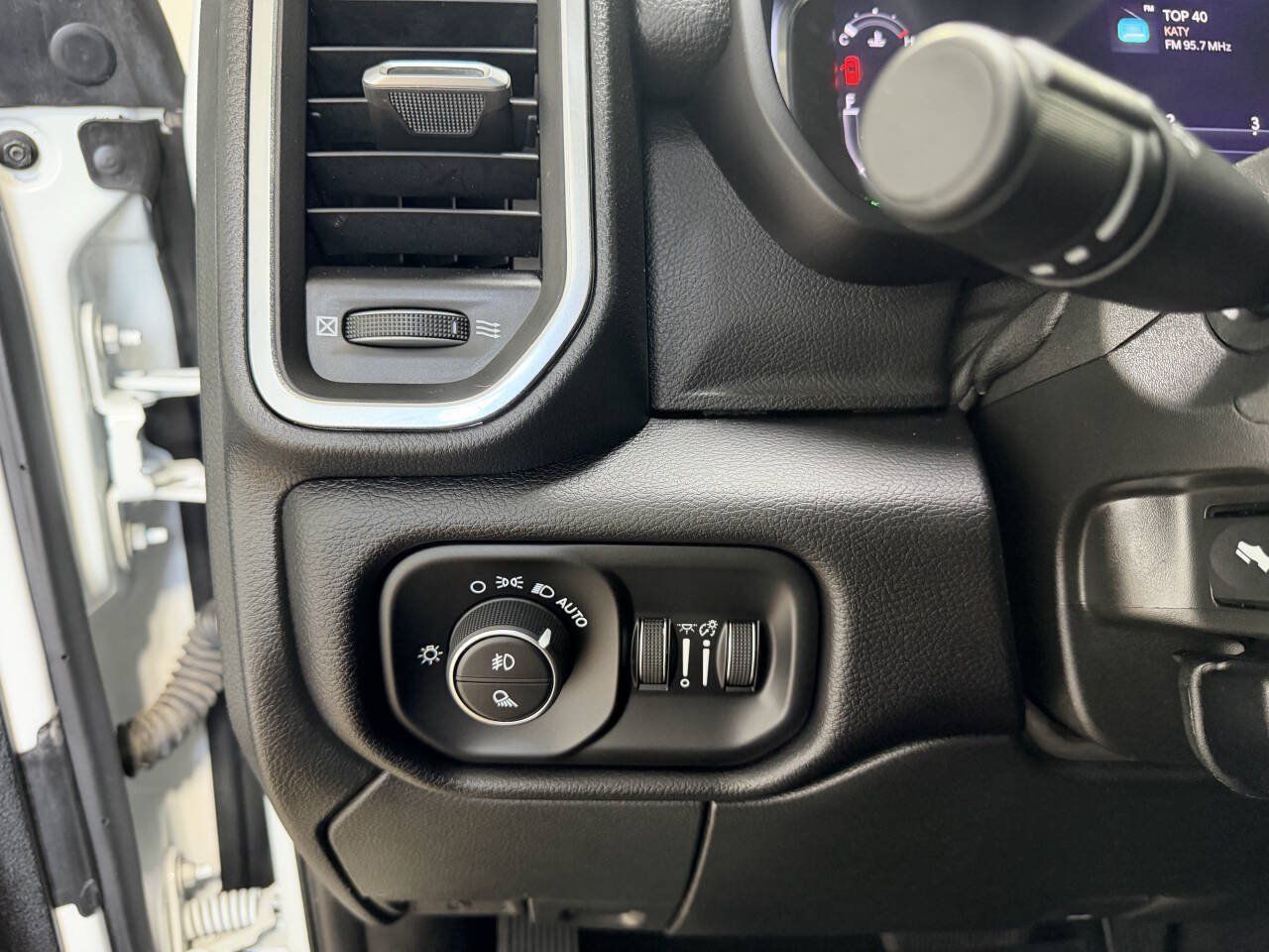Used 2024 RAM 2500 Laramie w/ Safety Group AWD/4WD image 16