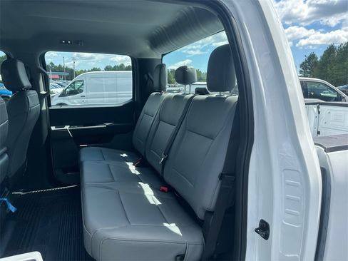 New 2026 Ford F250 XL w/ FX4 Off-Road Package image 15