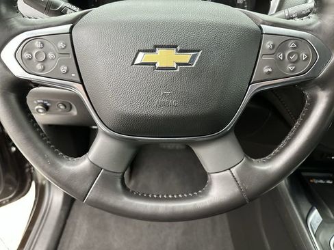 Used 2019 Chevrolet Traverse Premier AWD/4WD image 14