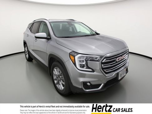 Used 2024 GMC Terrain SLT image 1