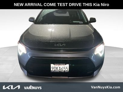 Used 2023 Kia Niro EX Touring