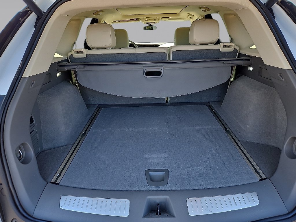 Used 2024 Cadillac XT5 Premium Luxury FWD image 10