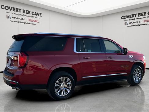 Used 2021 GMC Yukon XL Denali image 10