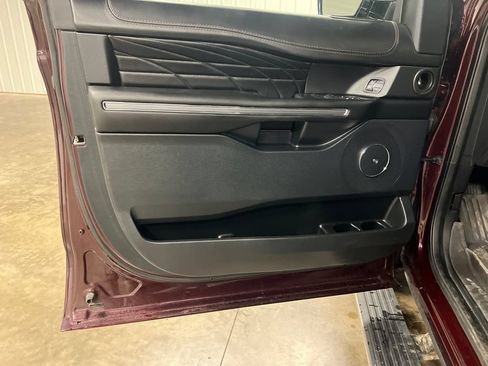 Used 2021 Ford Expedition Max Platinum AWD/4WD image 15