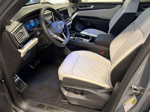 New 2026 Volkswagen Atlas Cross Sport SEL Premium R-Line AWD/4WD image 7