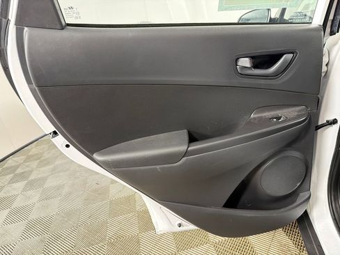 Used 2023 Hyundai Kona SE FWD image 21