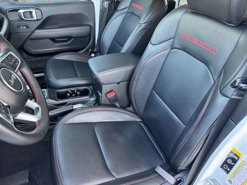 Used 2022 Jeep Wrangler Unlimited Rubicon w/ Xtreme Recon 35" Tire Package image 18