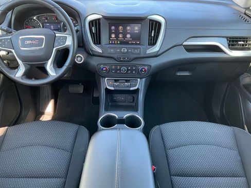 Used 2023 GMC Terrain SLE w/ Driver Convenience Package AWD/4WD image 3