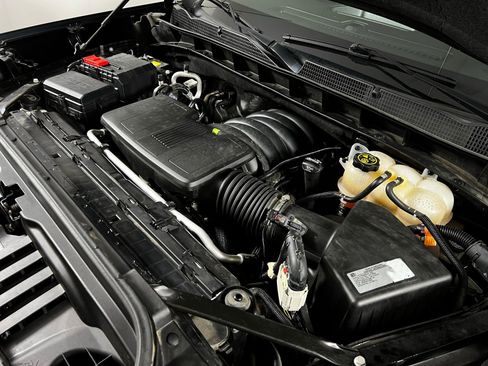 Used 2021 GMC Sierra 1500 Elevation w/ LPO, Elevation Black Package image 10