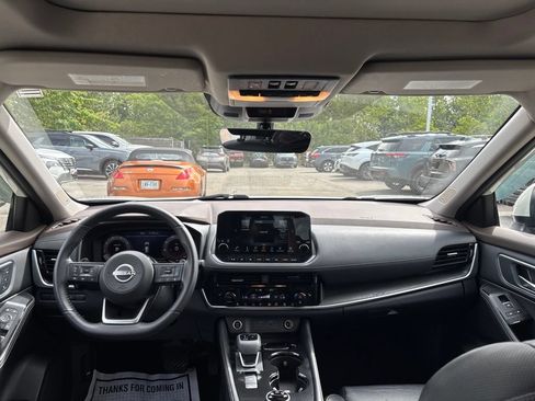 Used 2023 Nissan Rogue Platinum w/ Platinum Premium Package AWD/4WD image 15