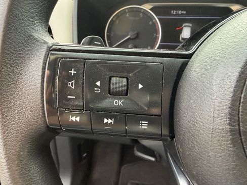 Certified 2023 Nissan Rogue SV FWD image 7