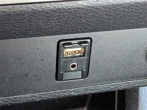 Used 2016 Toyota Tacoma SR5 w/ Towing Package image 20