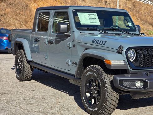 New 2026 Jeep Gladiator Willys image 43