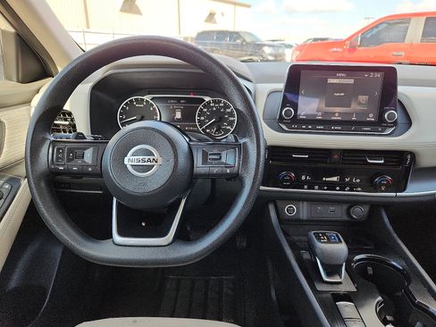 Used 2021 Nissan Rogue SV image 10