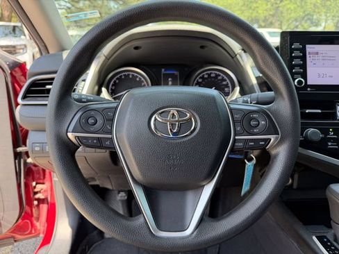 Used 2021 Toyota Camry LE FWD image 9