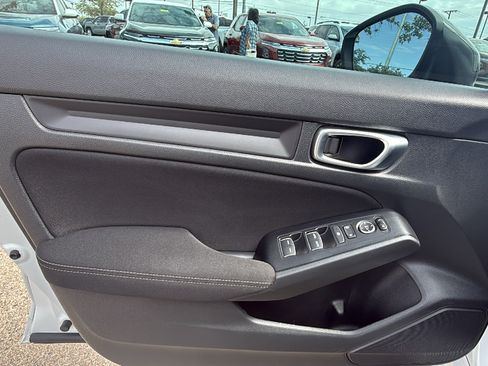 Used 2024 Honda Civic Sport image 9