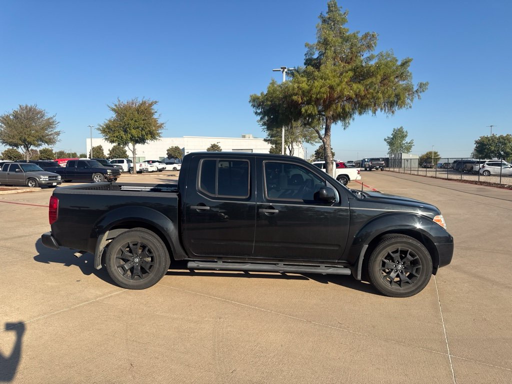 Used 2020 Nissan Frontier SV w/ Midnight Edition Floor Mats RWD image 6