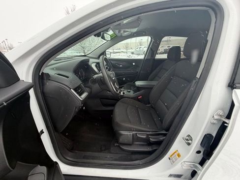 Used 2024 GMC Terrain SLE image 12