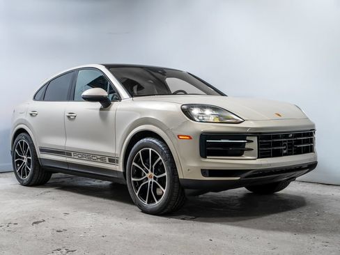 Certified 2026 Porsche Cayenne Coupe AWD/4WD image 9