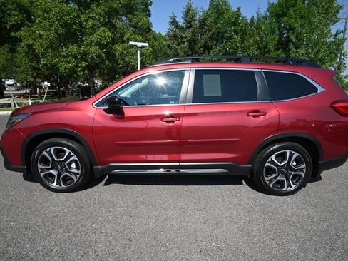 Used 2024 Subaru Ascent Limited w/ Technology Package AWD/4WD image 11