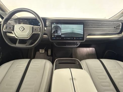 Used 2023 Rivian R1S Adventure AWD/4WD image 25