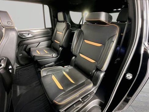 Certified 2023 GMC Yukon XL AT4 w/ AT4 Premium Plus Package AWD/4WD image 21