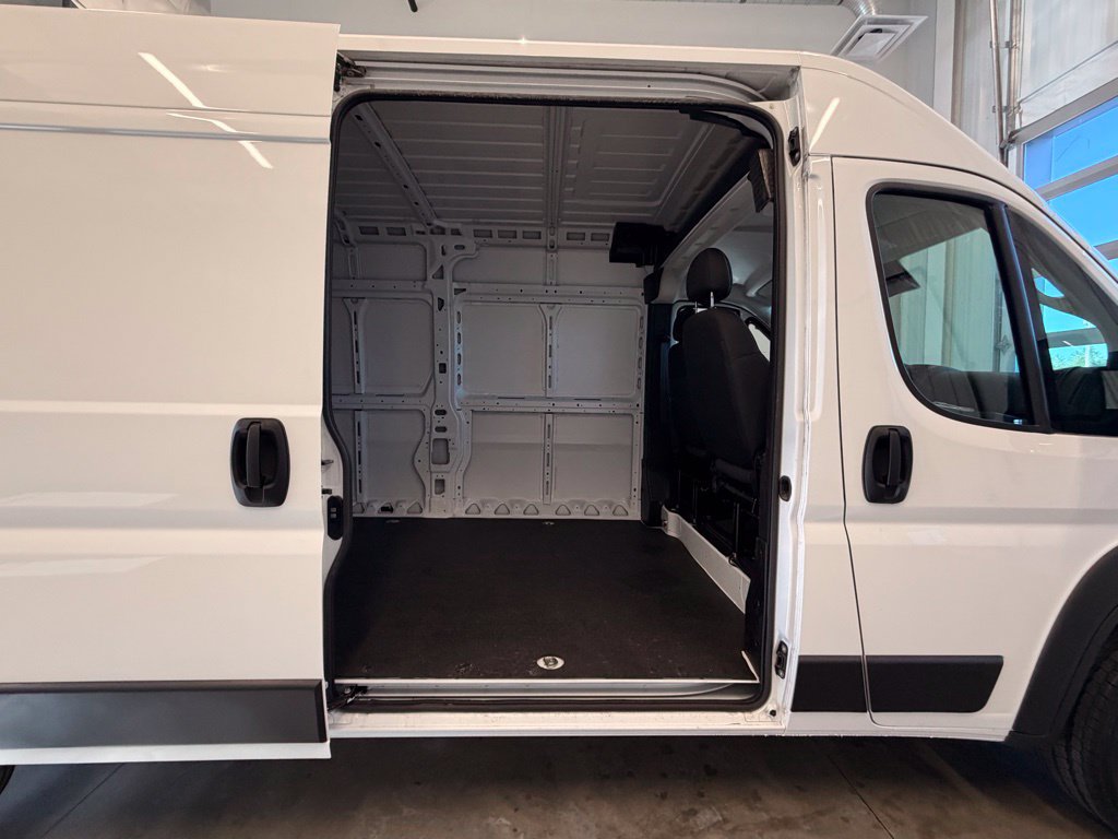 New 2026 RAM ProMaster 3500 w/ Safety Group FWD image 18