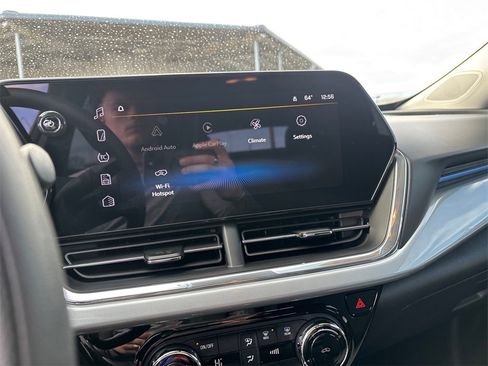 Certified 2026 Chevrolet Trax LT image 20