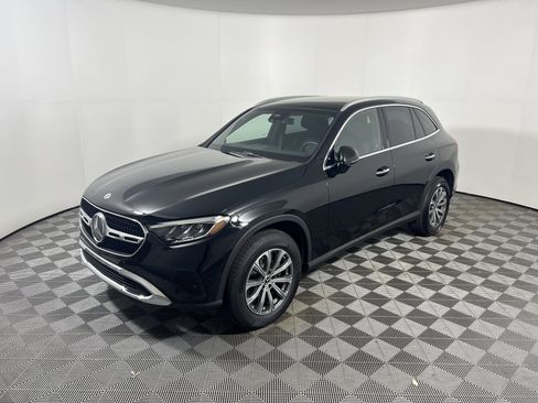 Used 2026 Mercedes-Benz GLC 300 image 9