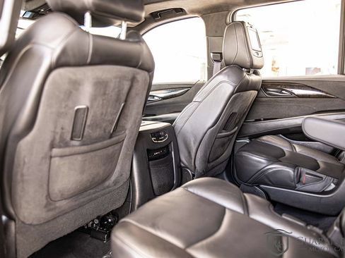 Used 2016 Cadillac Escalade Platinum AWD/4WD image 33