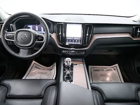 Certified 2024 Volvo XC60 T8 Ultimate w/ Protection Package Premier image 27