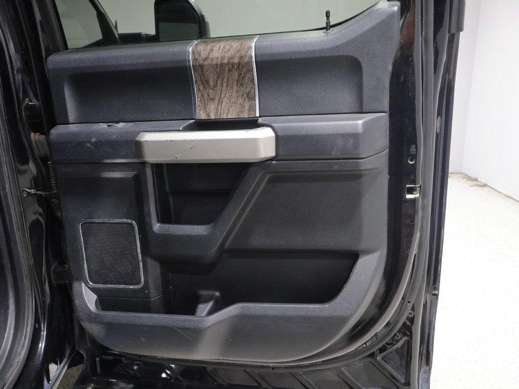 Used 2019 Ford F250 Lariat w/ Chrome Package AWD/4WD image 21
