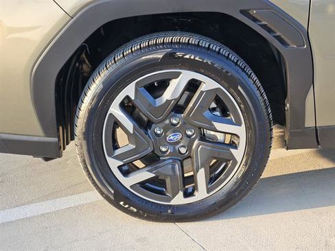 Certified 2025 Subaru Forester Premium image 6