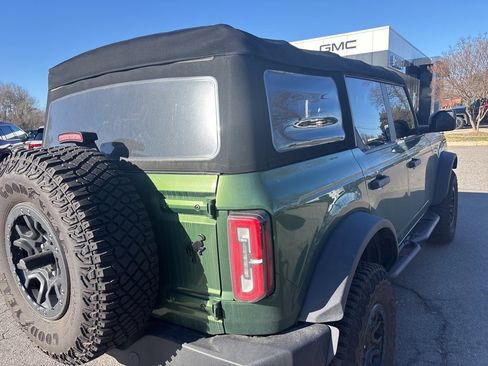 Used 2022 Ford Bronco Wildtrak image 7