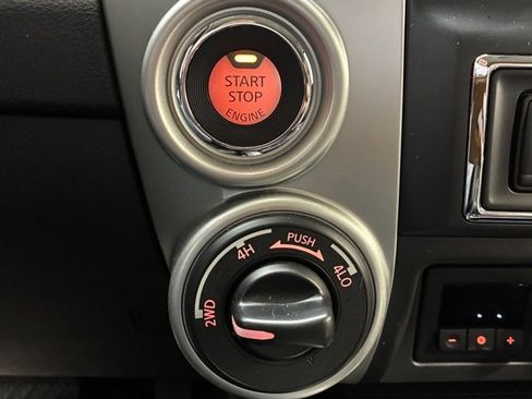 Used 2019 Nissan Titan PRO-4X w/ Pro-4x Convenience Package image 22