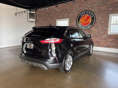Used 2022 Ford Edge Titanium w/ Equipment Group 301A image 16