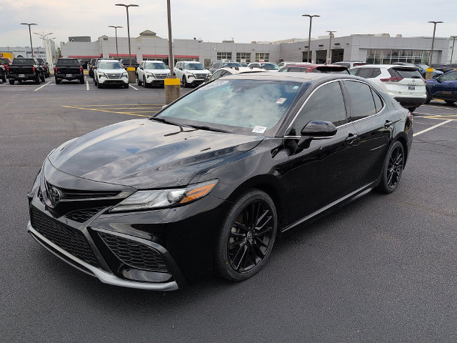 Certified 2023 Toyota Camry XSE w/ Navigation Package FWD image 3