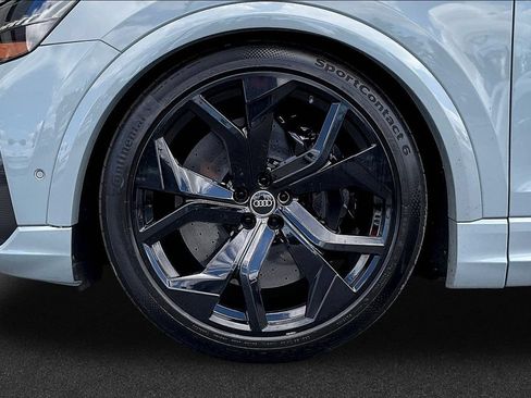 Used 2022 Audi RS Q8 w/ Carbon Optic Package AWD/4WD image 25